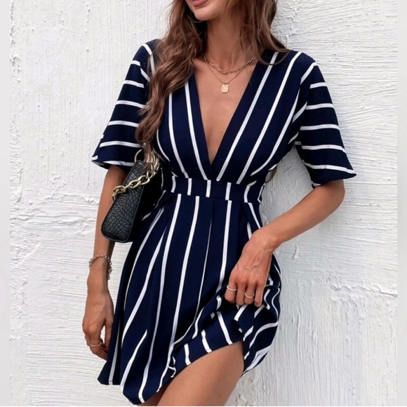 New Classic Striped Deep Plunge Mini Dress Navy Blue White Short Sleeve - Picture 3 of 8
